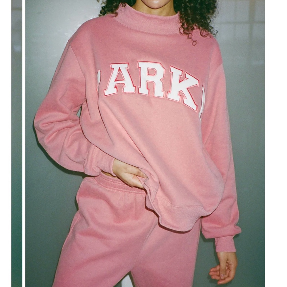 Women's Pink Sweater